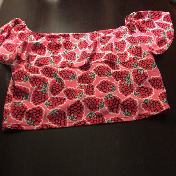 Old raspberry ruffle around euc - Picture 1 of 3